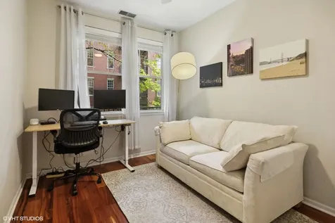 303 West Scott Street Chicago IL 60610