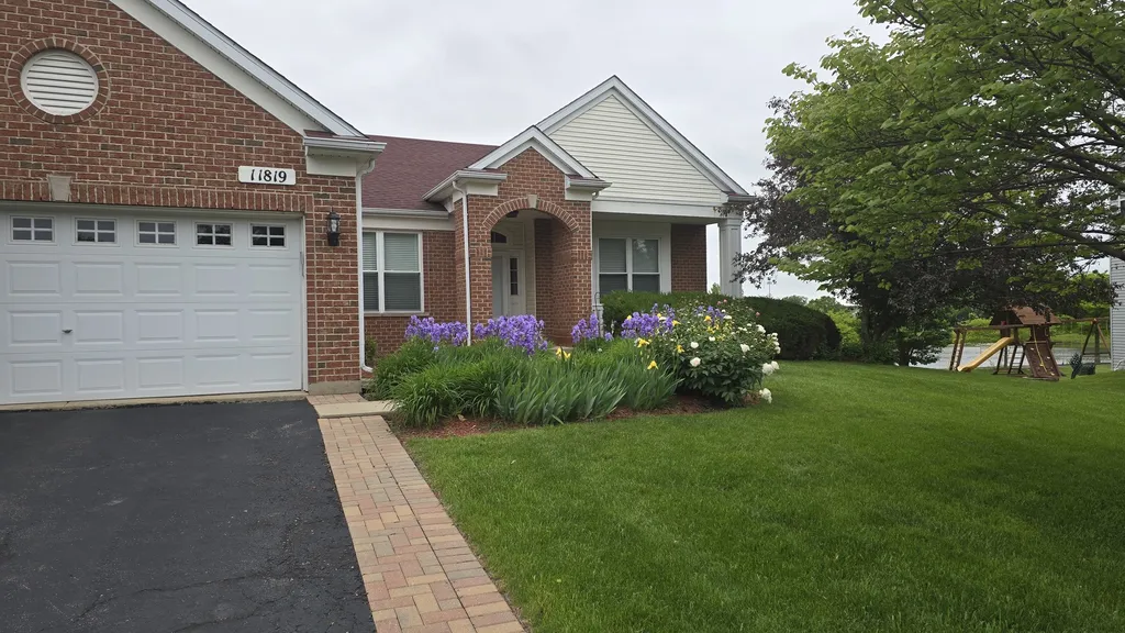 11819 Wolf Creek Lane Plainfield IL 60585