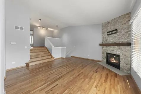 8227 Auburn Lane Frankfort IL 60423