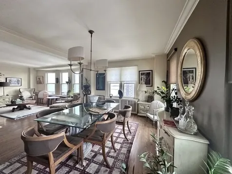 2666 East 73rd Street Chicago IL 60649