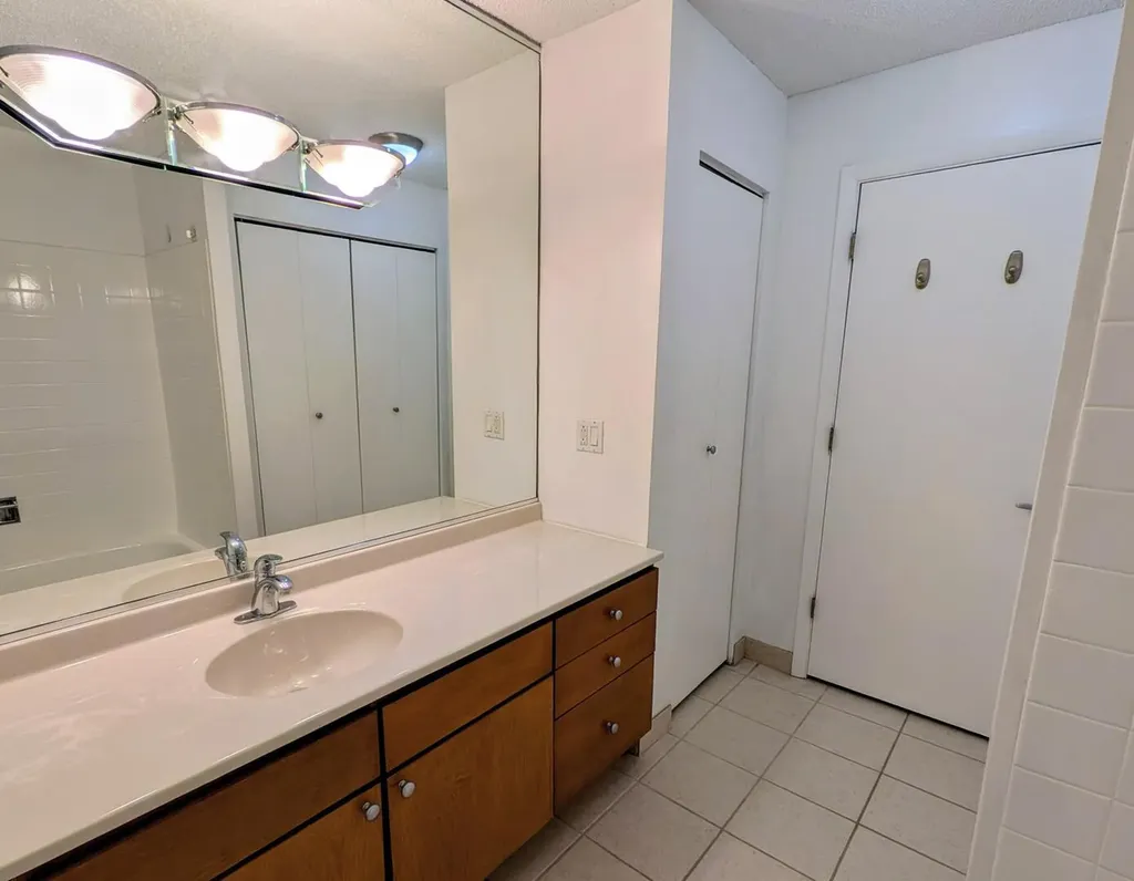 30 East Huron Street Chicago IL 60611