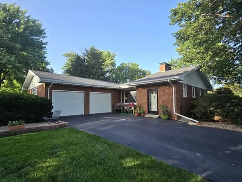 41294 E 100 North Road Bellflower IL 62174
