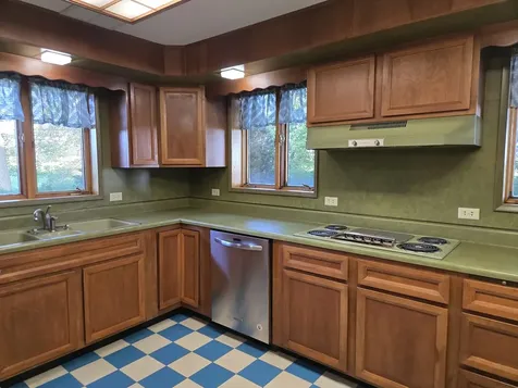41294 E 100 North Road Bellflower IL 62174