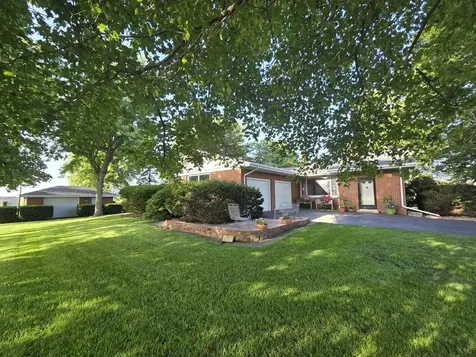 41294 E 100 North Road Bellflower IL 62174
