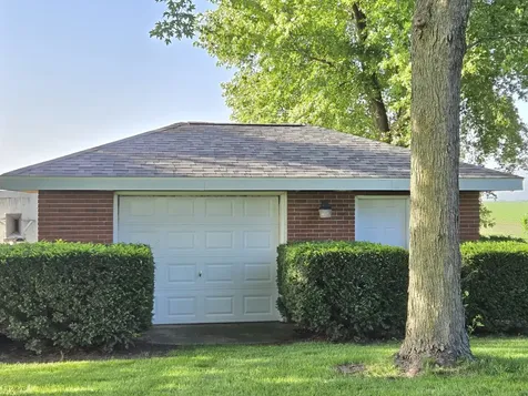 41294 E 100 North Road Bellflower IL 62174