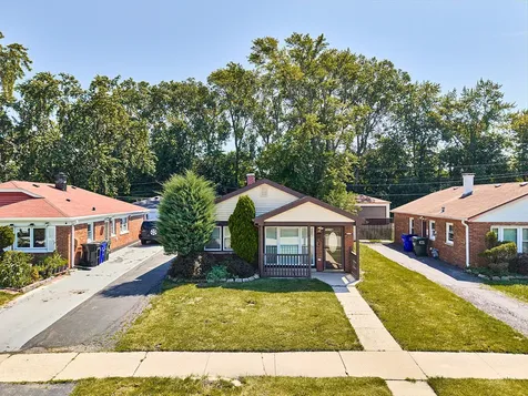 11535 South Sacramento Drive Merrionette Park IL 60803