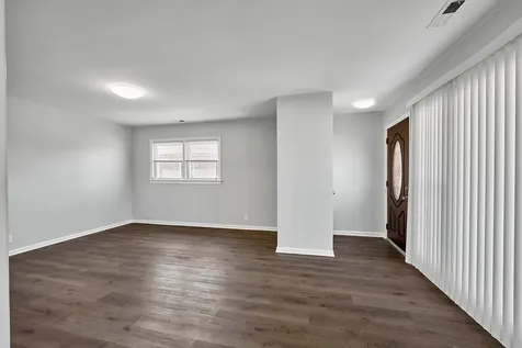 11535 South Sacramento Drive Merrionette Park IL 60803