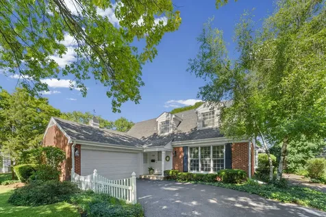1533 North Belmont Avenue Arlington Heights IL 60004