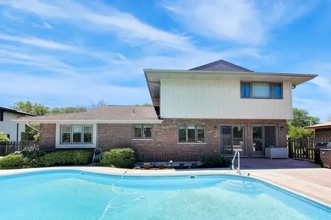 125 Lynnfield Lane Schaumburg IL 60193