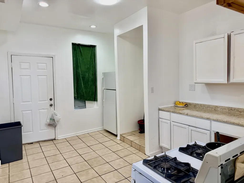 1140 South Keeler Avenue Chicago IL 60624