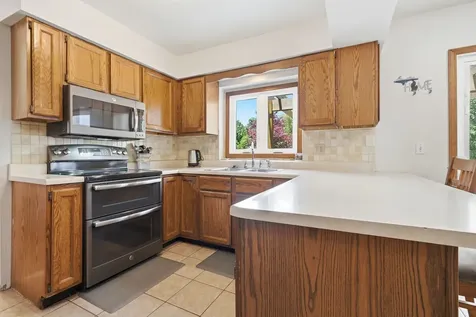 301 South Evergreen Lane Bloomington IL 61704