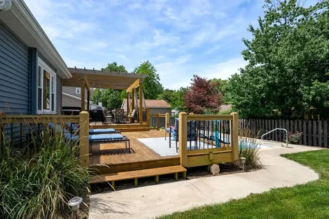 301 South Evergreen Lane Bloomington IL 61704