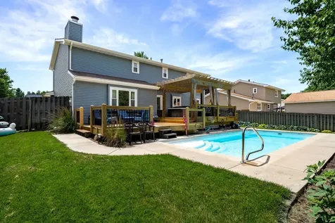 301 South Evergreen Lane Bloomington IL 61704