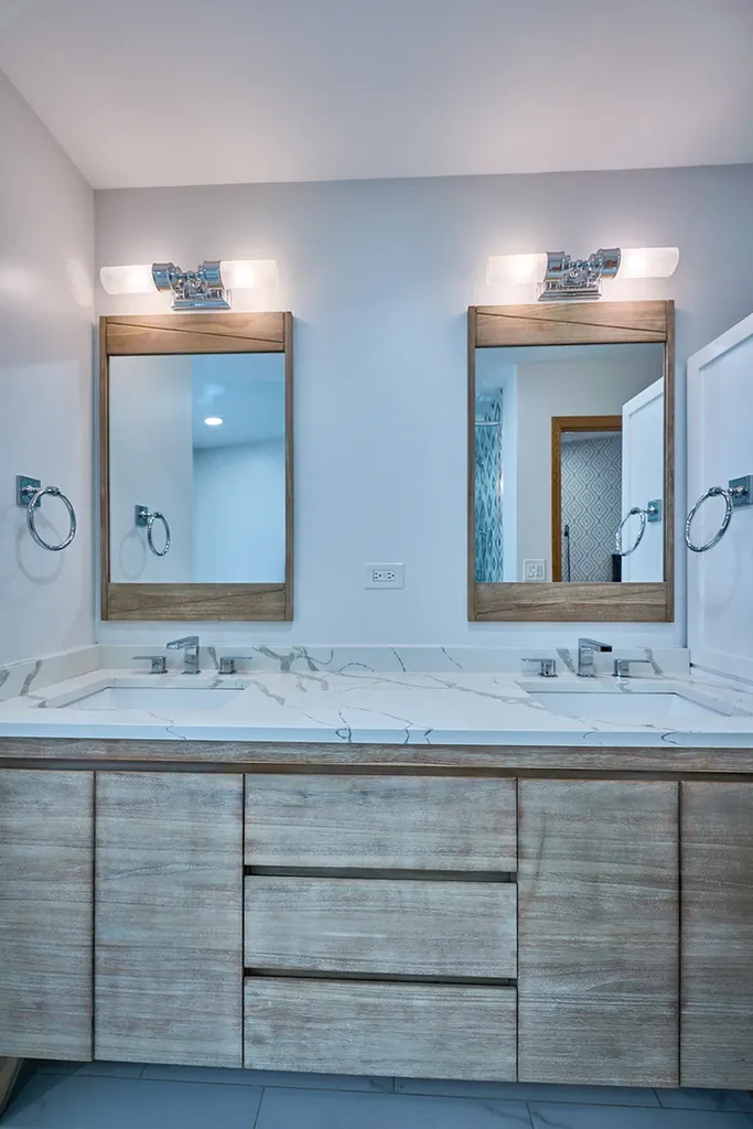 1140 Sandhurst Lane Carol Stream IL 60188