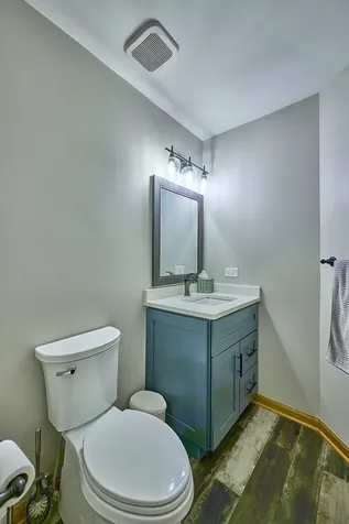 1140 Sandhurst Lane Carol Stream IL 60188