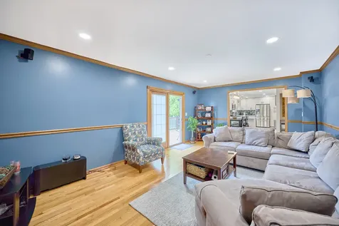 1140 Sandhurst Lane Carol Stream IL 60188