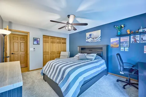 1140 Sandhurst Lane Carol Stream IL 60188