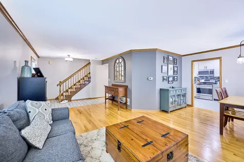 1140 Sandhurst Lane Carol Stream IL 60188