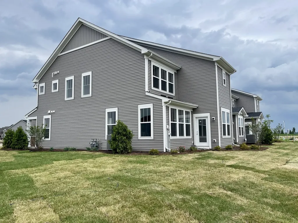 721 Dropseed Lane Bolingbrook IL 60490