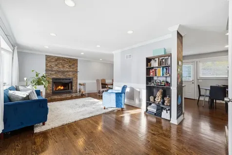 18837 West Louise Drive Lansing IL 60438