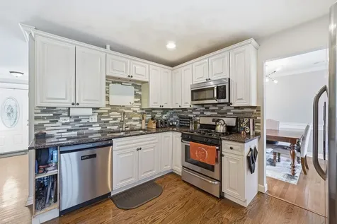 18837 West Louise Drive Lansing IL 60438
