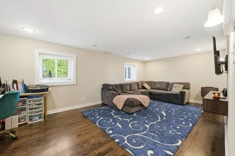 18837 West Louise Drive Lansing IL 60438