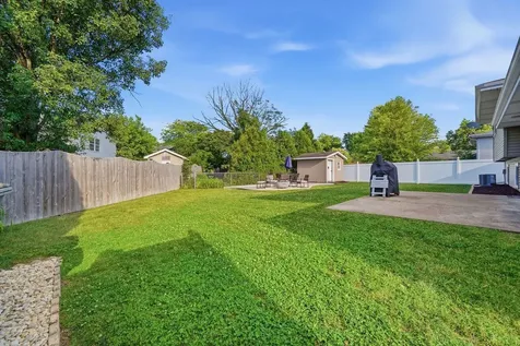 18837 West Louise Drive Lansing IL 60438