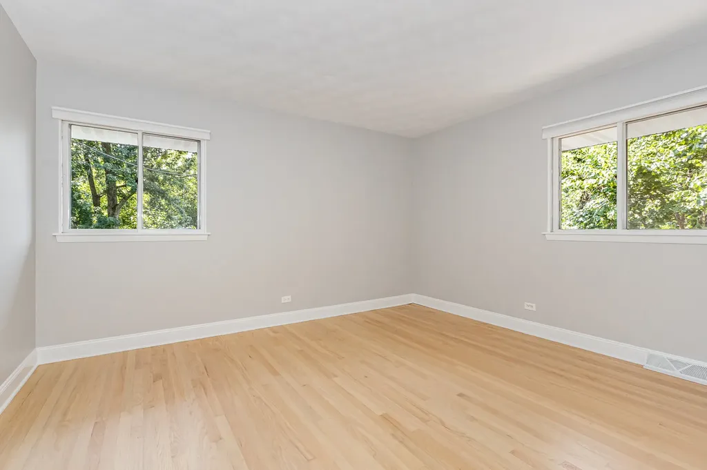 29 Robin Hill Drive Naperville IL 60540