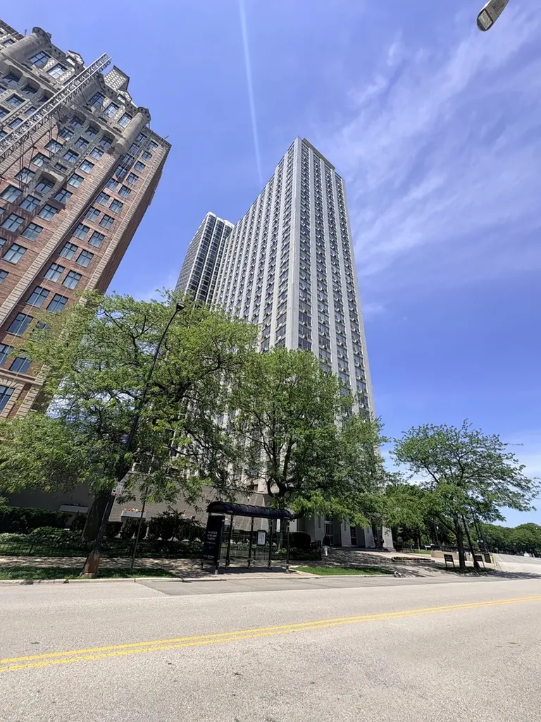 1550 North Lake Shore Drive Chicago IL 60610