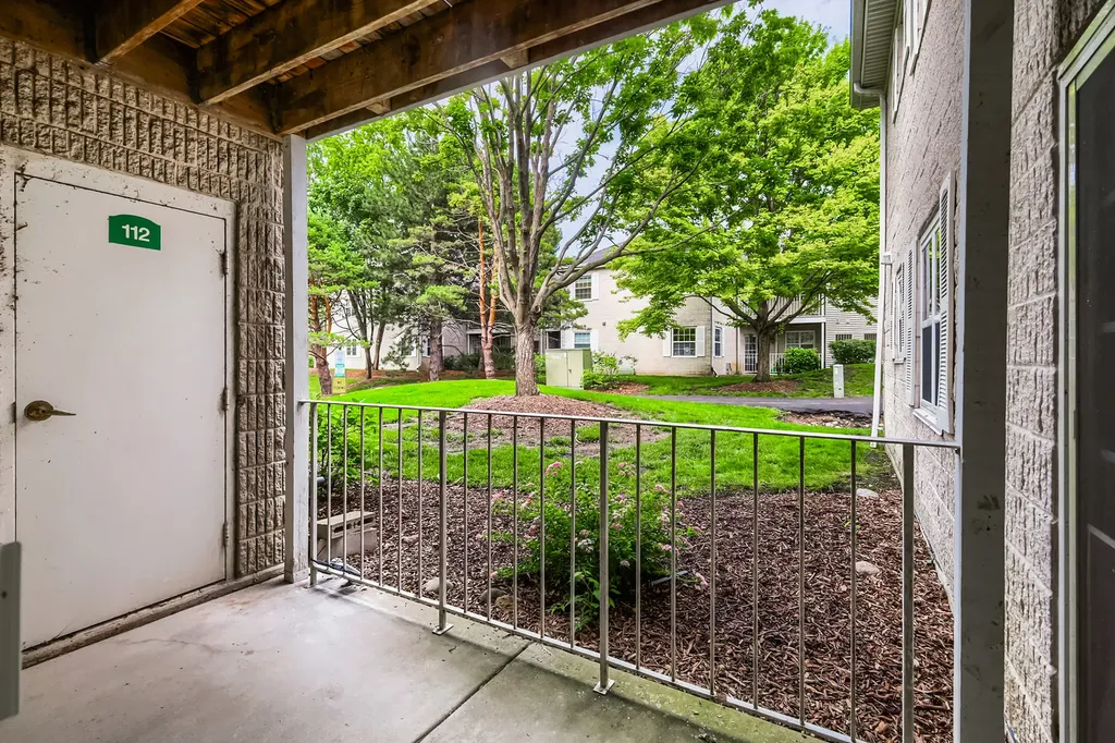 734 North Gary Avenue Carol Stream IL 60188