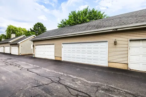 734 North Gary Avenue Carol Stream IL 60188