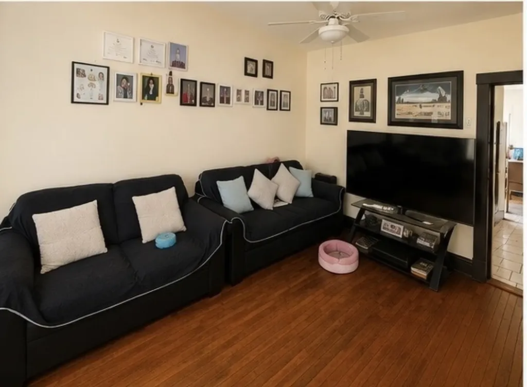 8410 South Burnham Avenue Chicago IL 60617