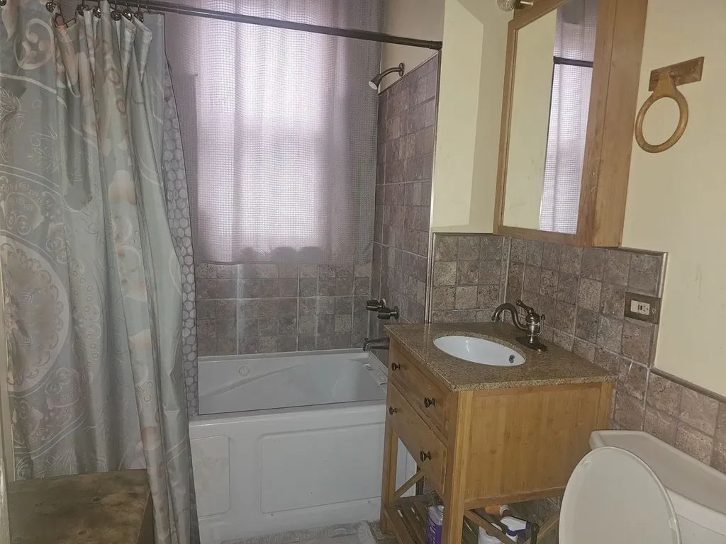 6108 South Bishop Street Chicago IL 60636