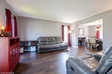 1196 Hummingbird Lane Grayslake IL 60030