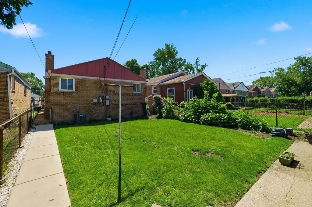 4540 South Lavergne Avenue Chicago IL 60638