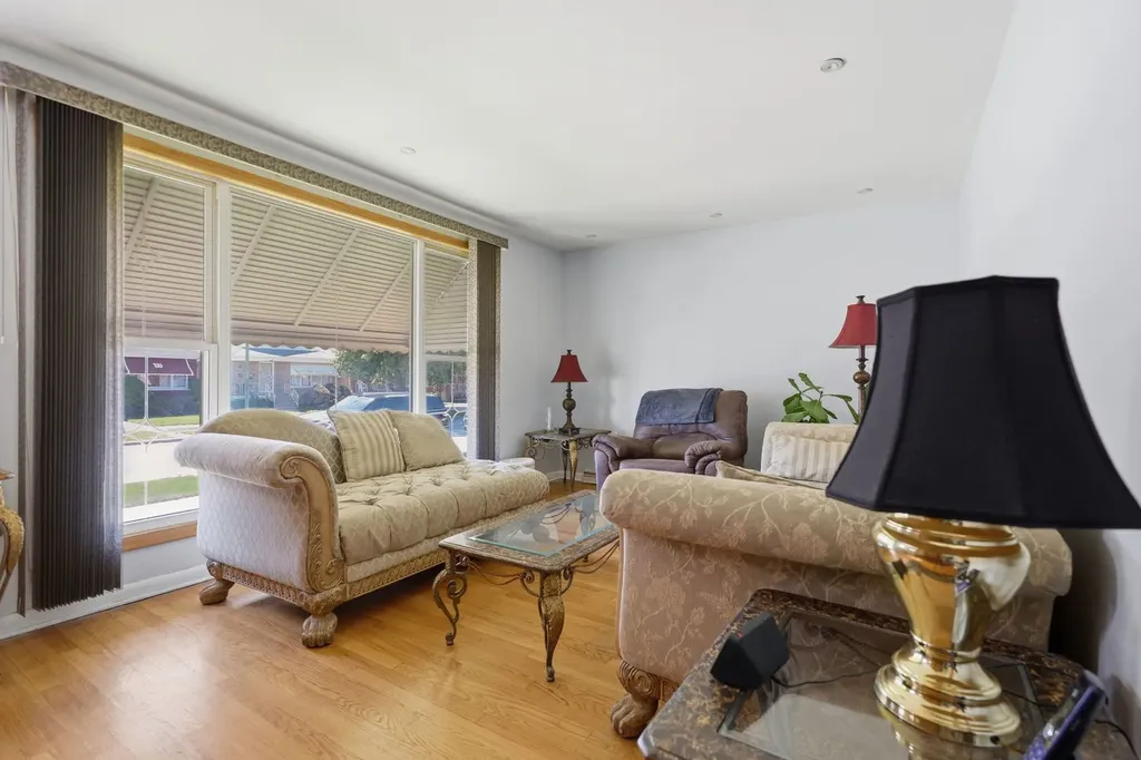 4540 South Lavergne Avenue Chicago IL 60638