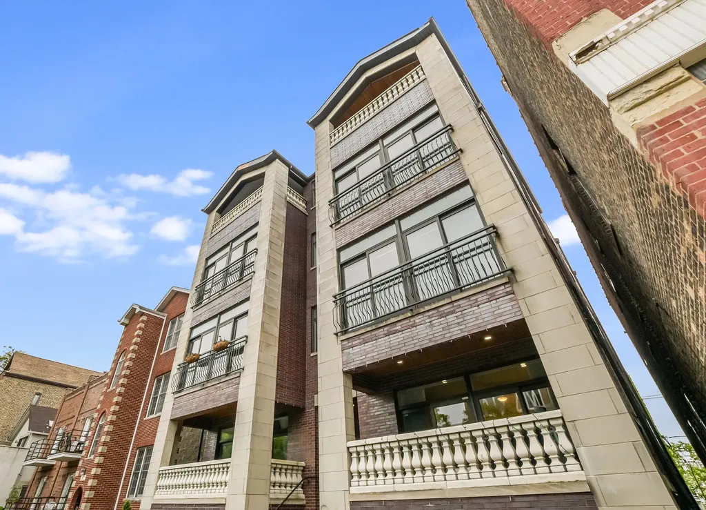 1507 West Cortez Street Chicago IL 60642