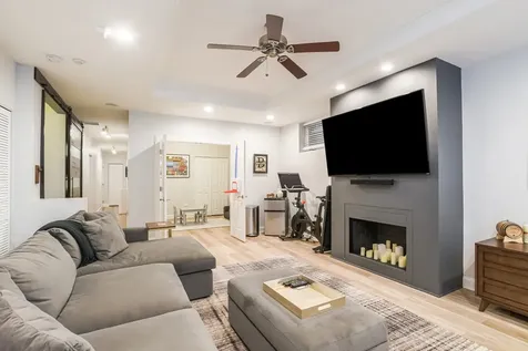 1507 West Cortez Street Chicago IL 60642
