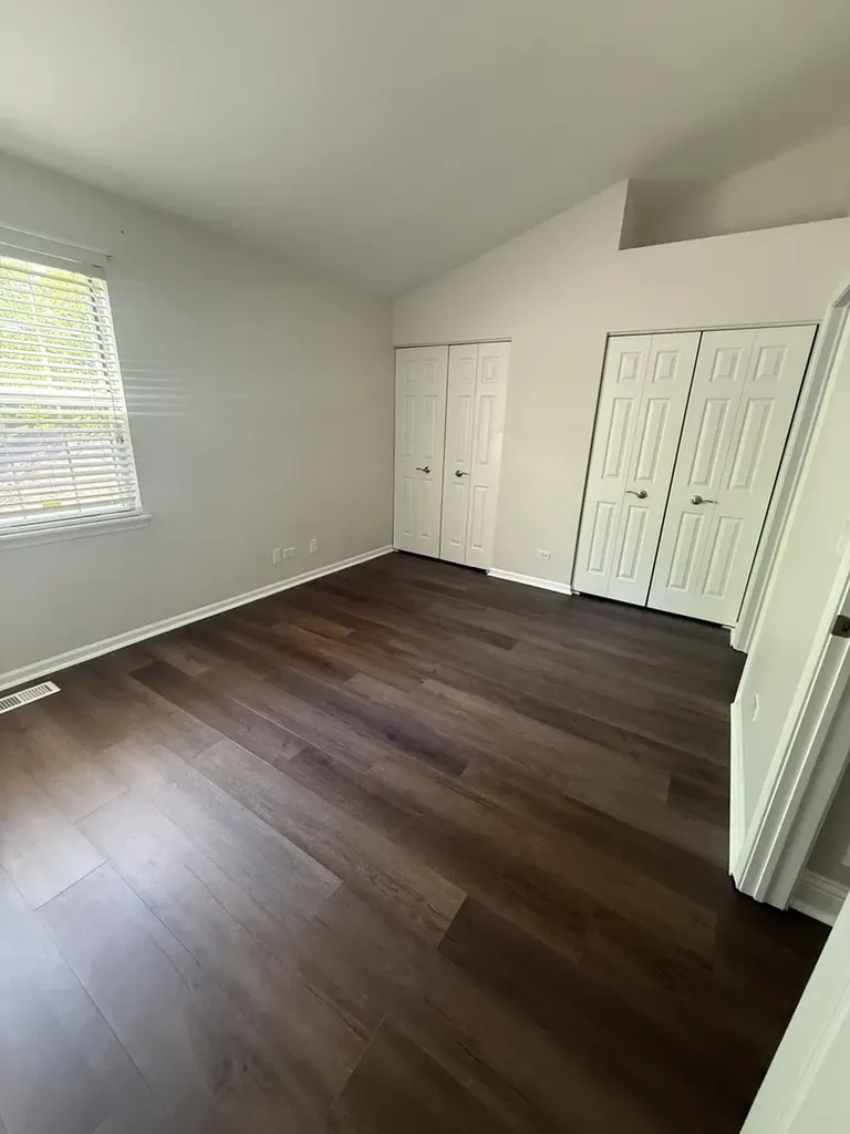 1011 Rockport Drive Carol Stream IL 60188