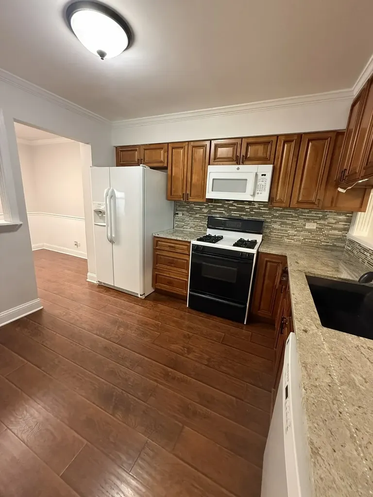 1011 Rockport Drive Carol Stream IL 60188