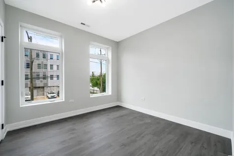 825 East 61st Street Chicago IL 60637