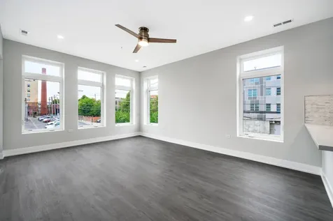 825 East 61st Street Chicago IL 60637