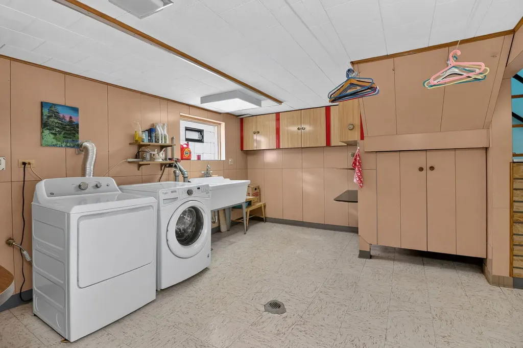 5328 South Melvina Avenue Chicago IL 60638