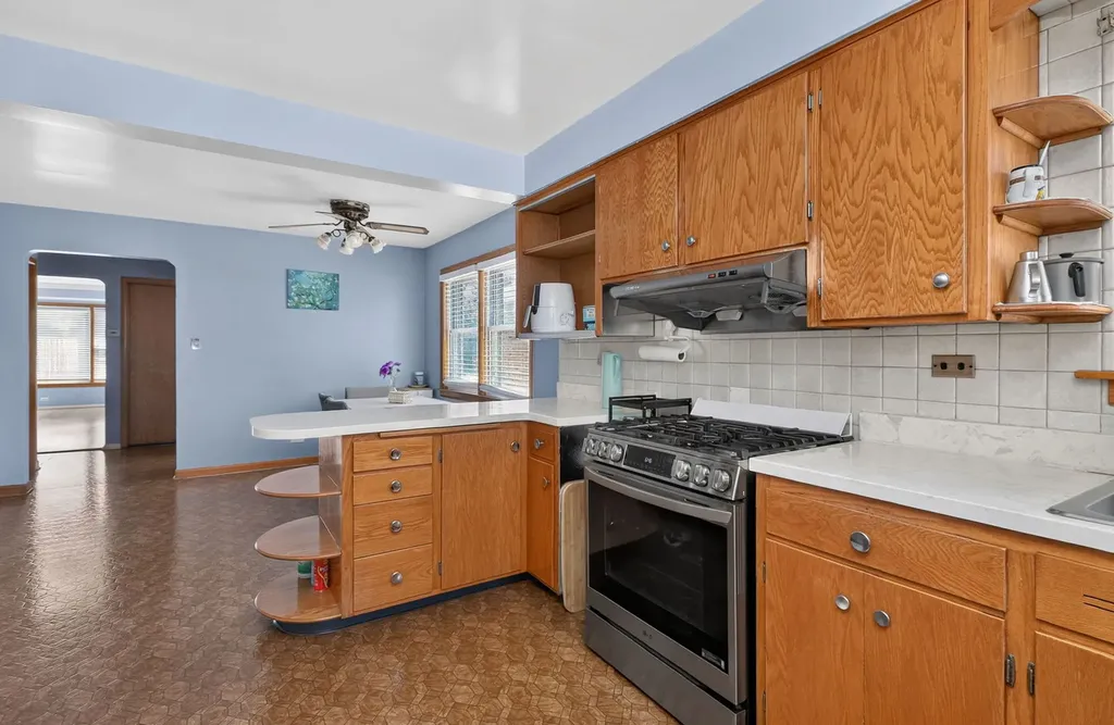 5328 South Melvina Avenue Chicago IL 60638