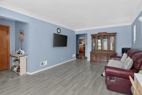 5328 South Melvina Avenue Chicago IL 60638