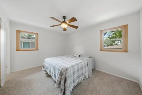 5215 138TH Place Crestwood IL 60418