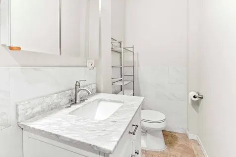 3154 South Canal Street Chicago IL 60616