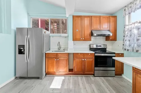 3154 South Canal Street Chicago IL 60616