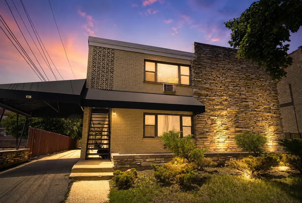 4416 North Kostner Avenue Chicago IL 60630