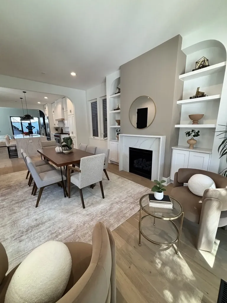 1914 North Rockwell Street Chicago IL 60647